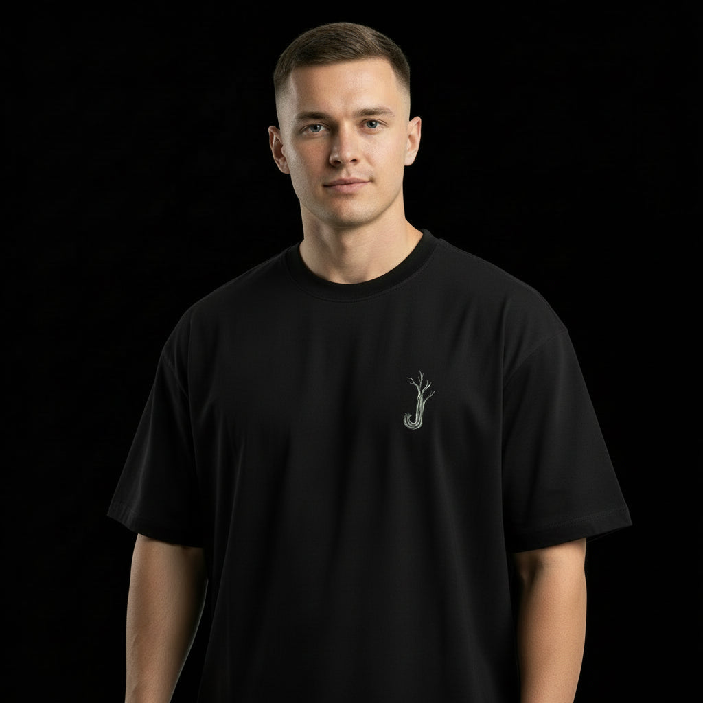 ROOTS — OVERSIZED BLACK T-SHIRT